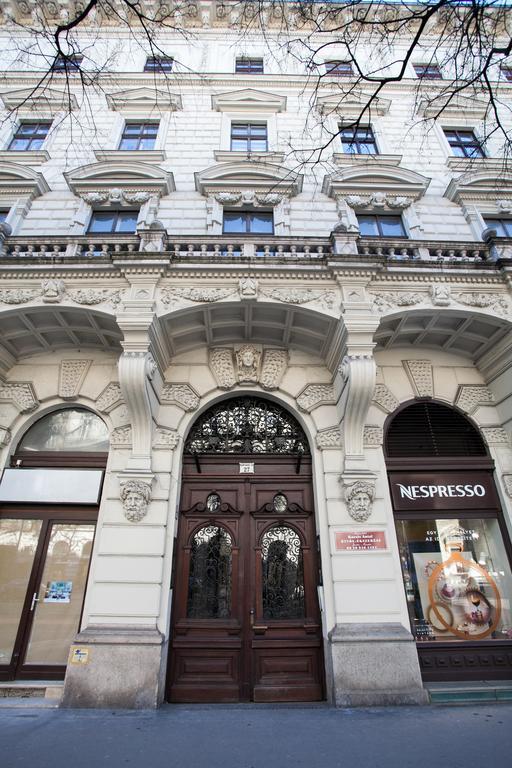 Agora Apartment Budapest Exterior photo