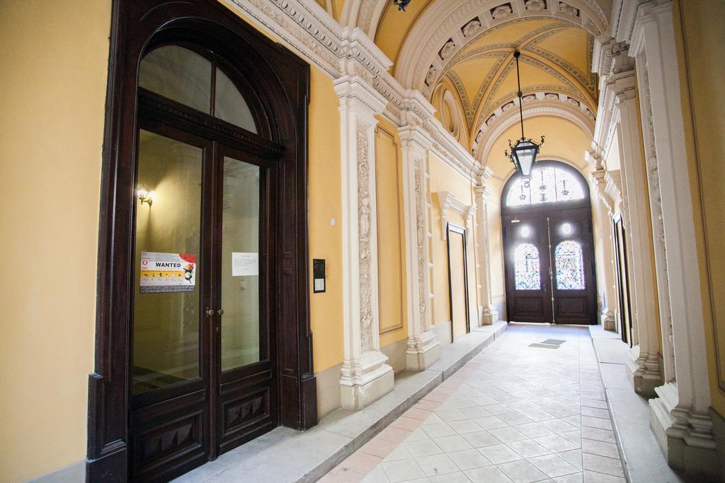 Agora Apartment Budapest Exterior photo