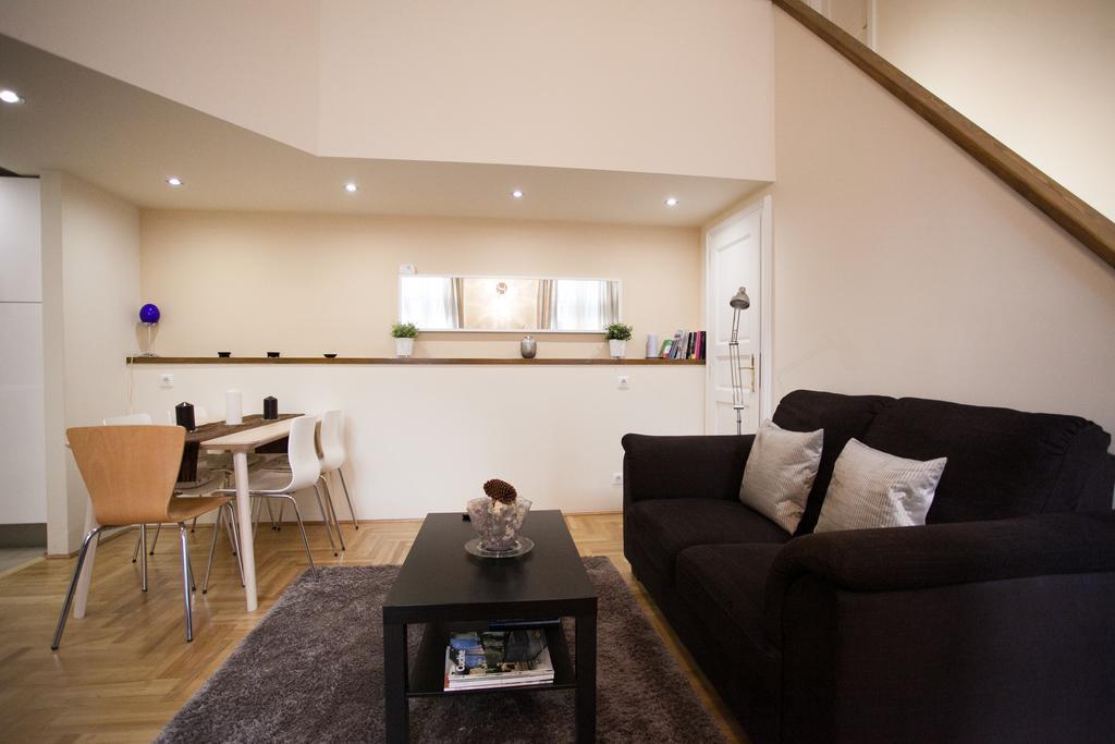 Agora Apartment Budapest Exterior photo